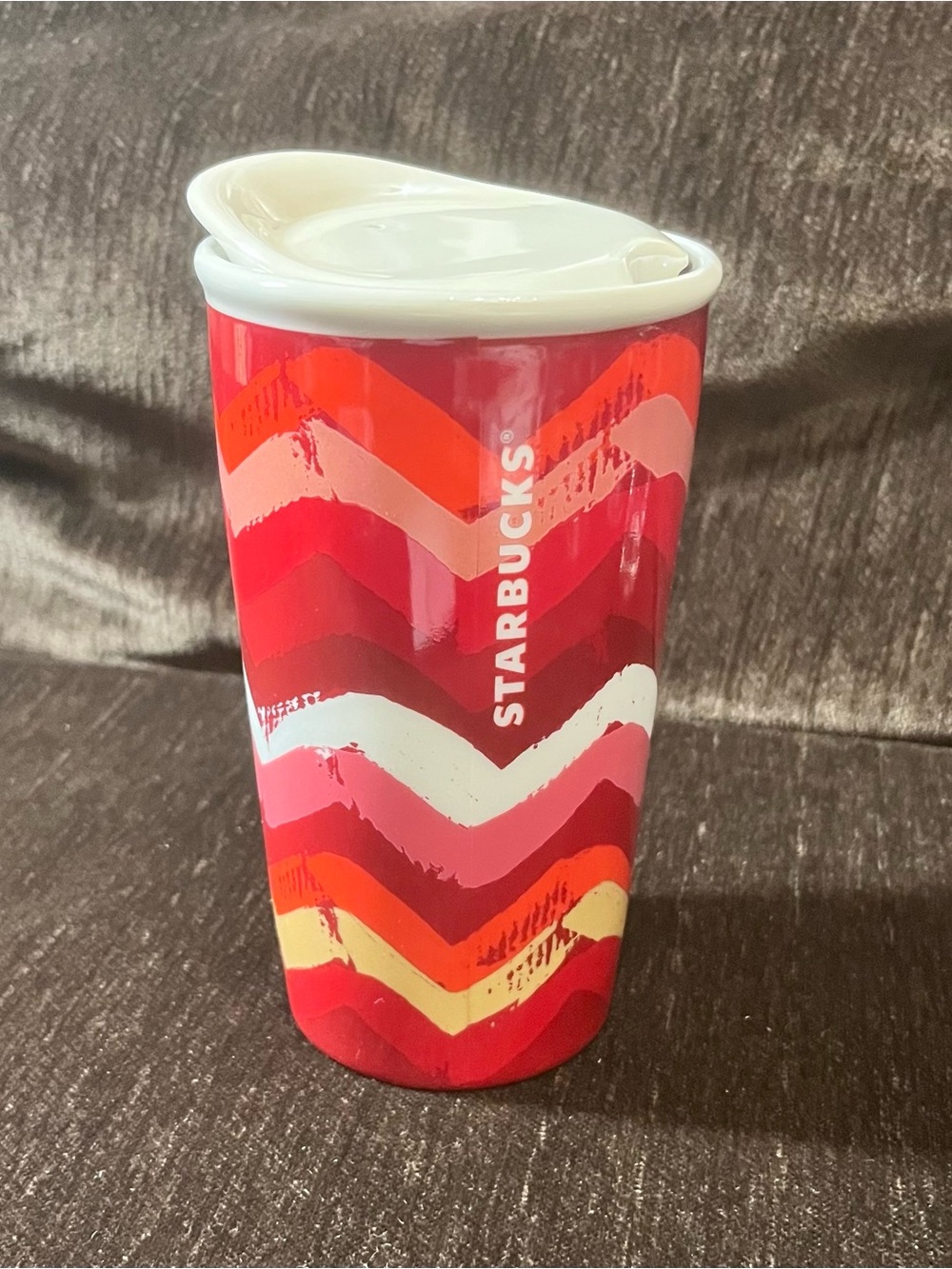 Starbucks Chevron Ceramic Travel Mug in Red, Pink, White Zig Zag